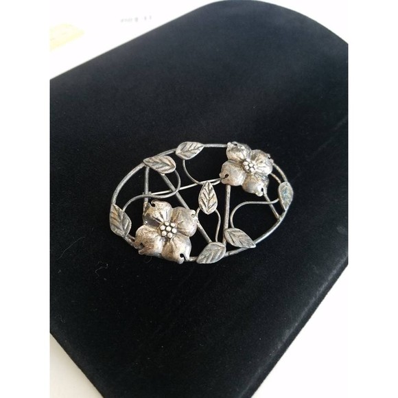Silver Dogwood Flower Cutout Brooch - Picture 1 of 10